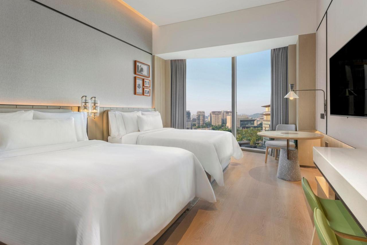Element Guangzhou Baiyun Hotel Exterior photo